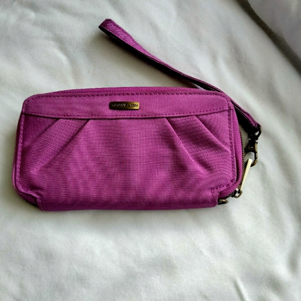 Travelon Pink Wristlet Clutch